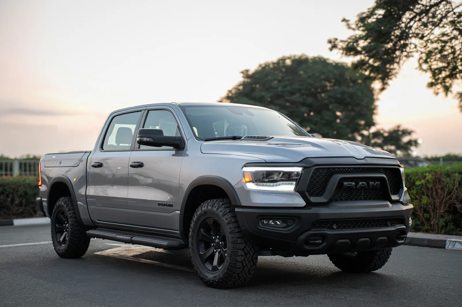 RAM 1500 REBEL CREW CAB 4X4