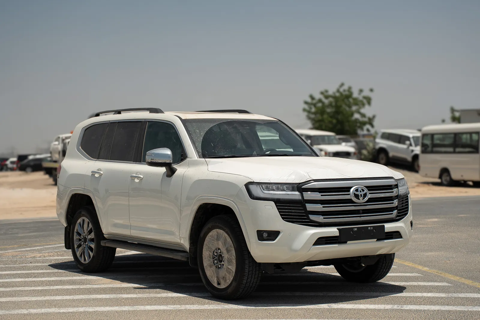 Toyota Land Cruiser VX 2025 (White) – Full Option Luxury SUV!