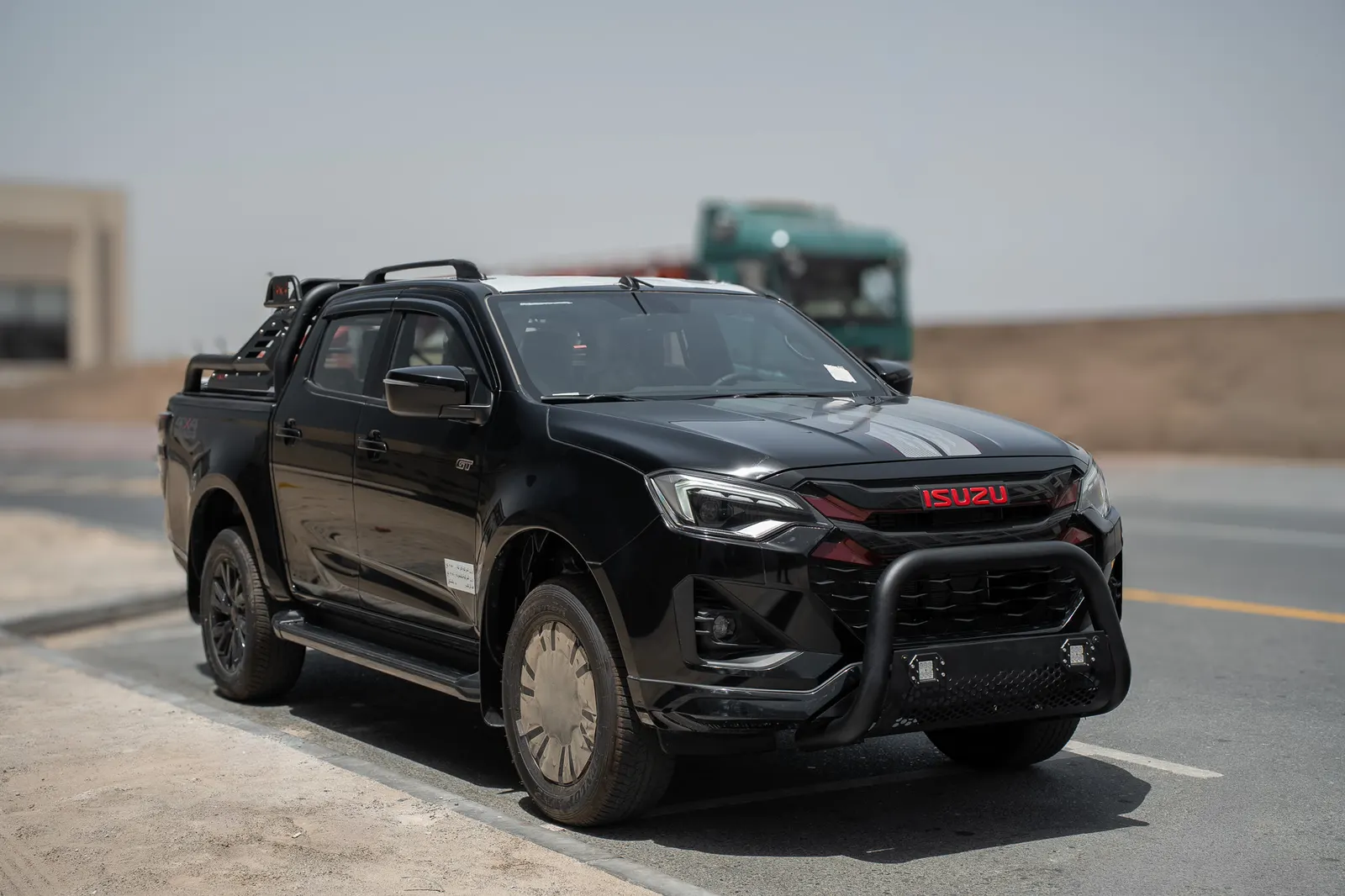 ISUZU D-MAX GT 3.0 TD 4x4 – Black | With Cab Cover & Roller Shutter | Full Option Pickup
