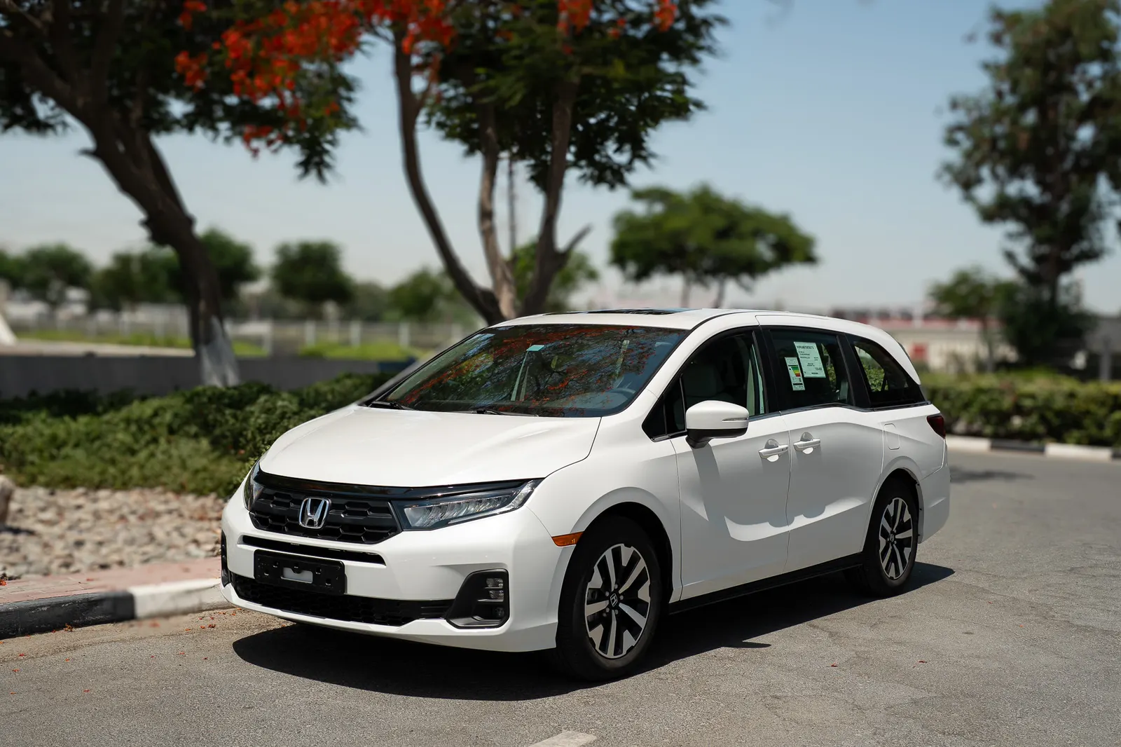 2025 Honda Odyssey EX-L 3.5L V6 | 8-Seater Family Minivan | GCC Specs | Export Ready