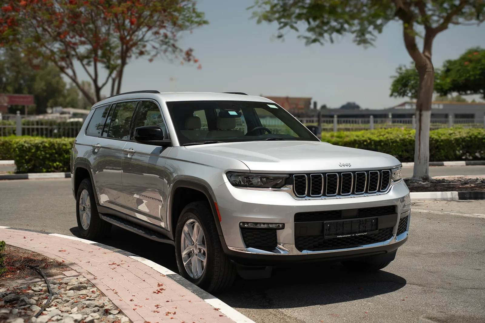 2025 Jeep Grand Cherokee L 3.6L V6 4WD | 7-Seater SUV | GCC Specs | Export Ready