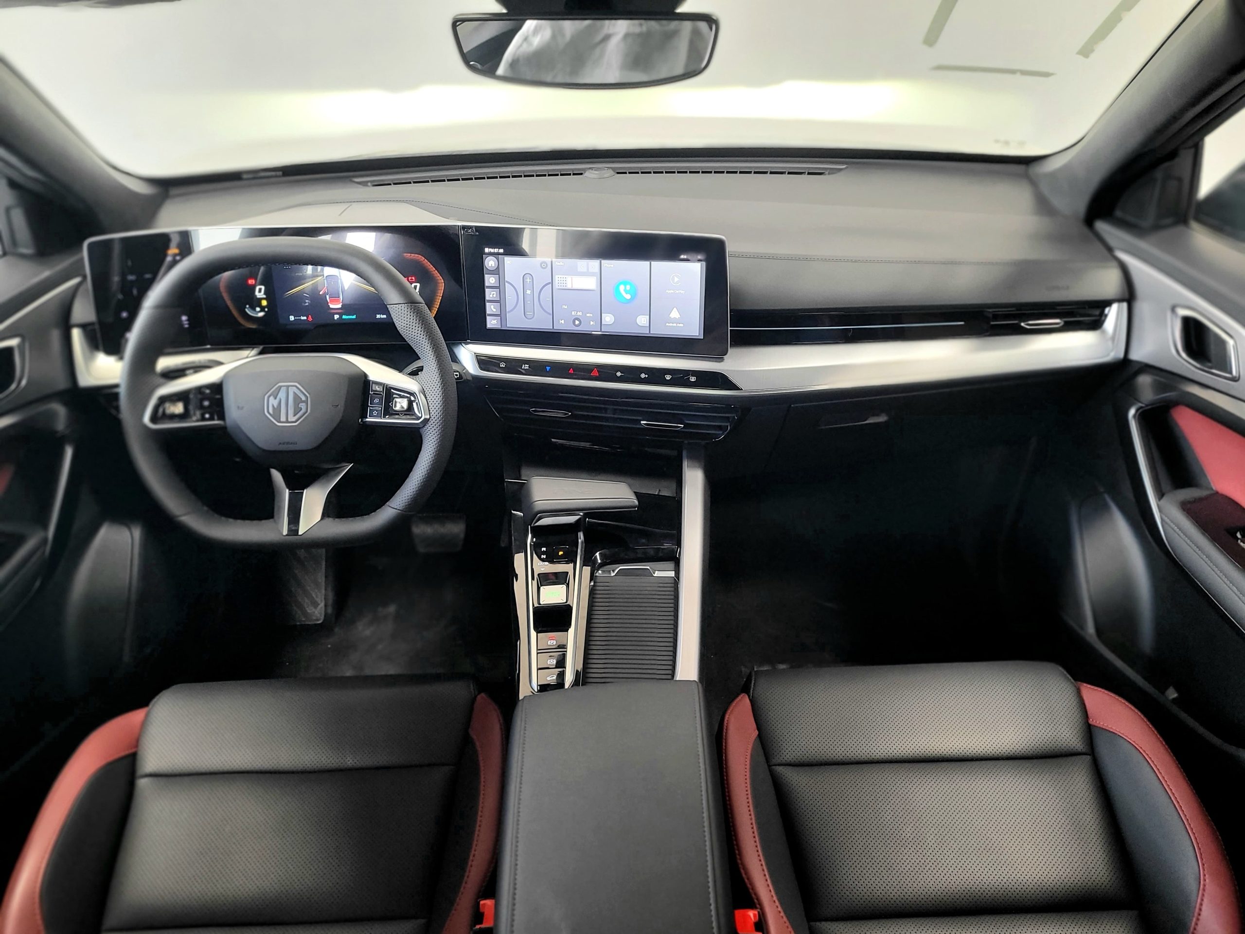 MG ONE 1.5L A/T DELUX 2025 - GREEN COLOR - Alkadycars