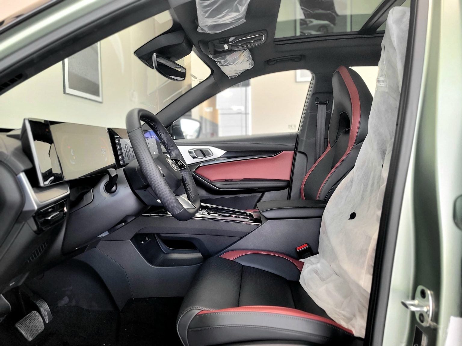 MG ONE 1.5L A/T DELUX 2025 - GREEN COLOR - Alkadycars