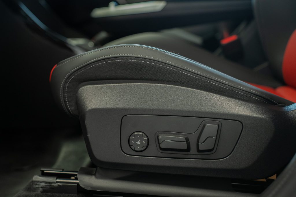 BMW iX1 xDrive30 M Sport