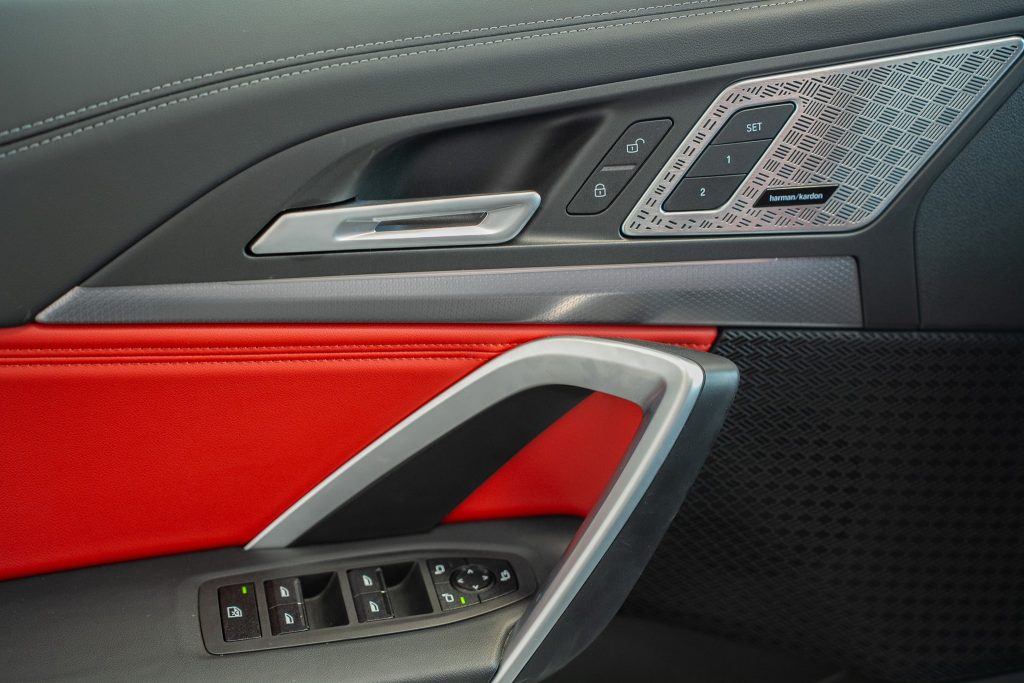 BMW iX1 xDrive30 M Sport