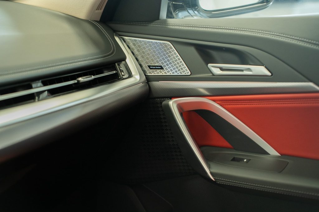 BMW iX1 xDrive30 M Sport