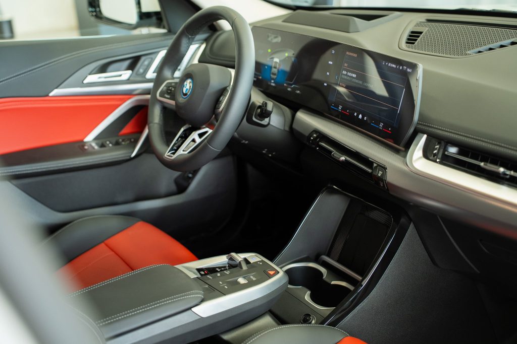 BMW iX1 xDrive30 M Sport