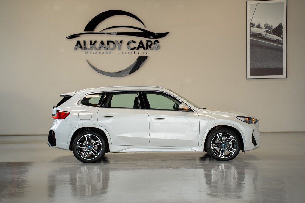 BMW iX1 xDrive30 M Sport