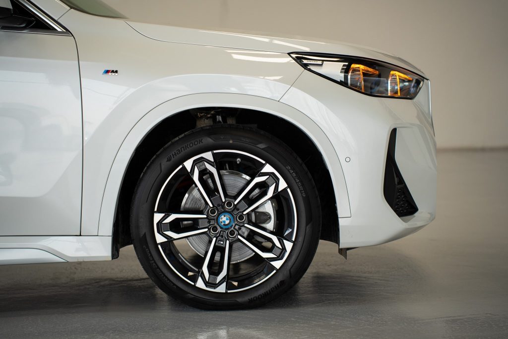 BMW iX1 xDrive30 M Sport