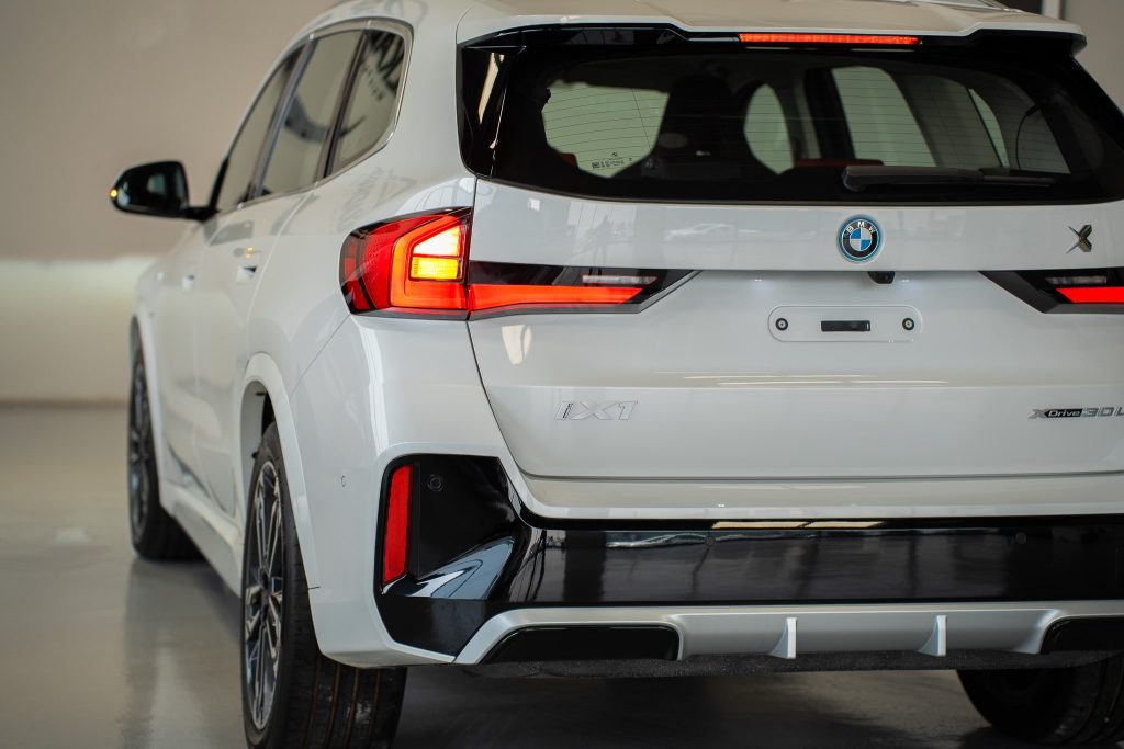 BMW iX1 xDrive30 M Sport