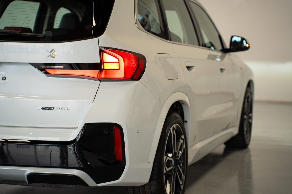 BMW iX1 xDrive30 M Sport