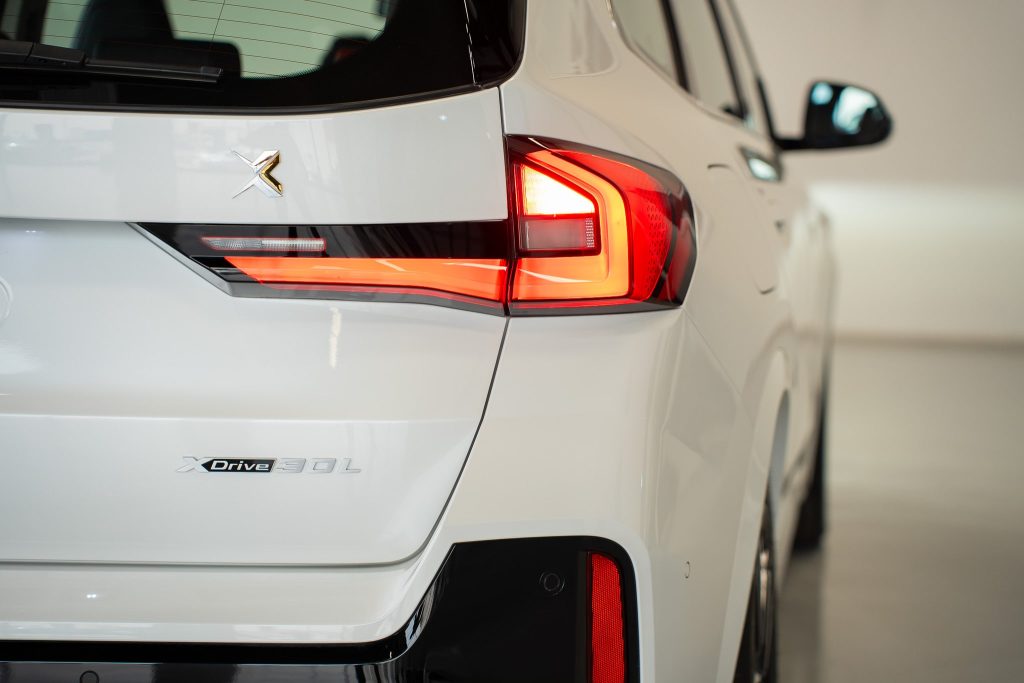 BMW iX1 xDrive30 M Sport