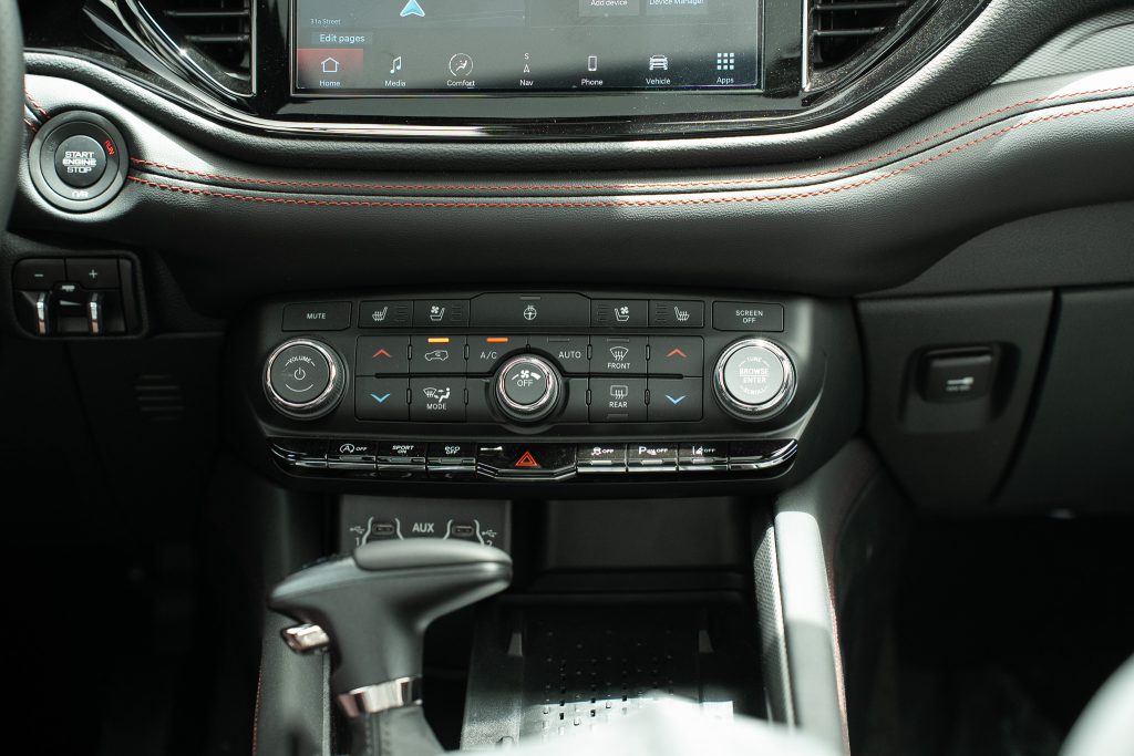 2025 DODGE DURANGO GT 3.6L AWD – FULL OPTION | GCC SPECS