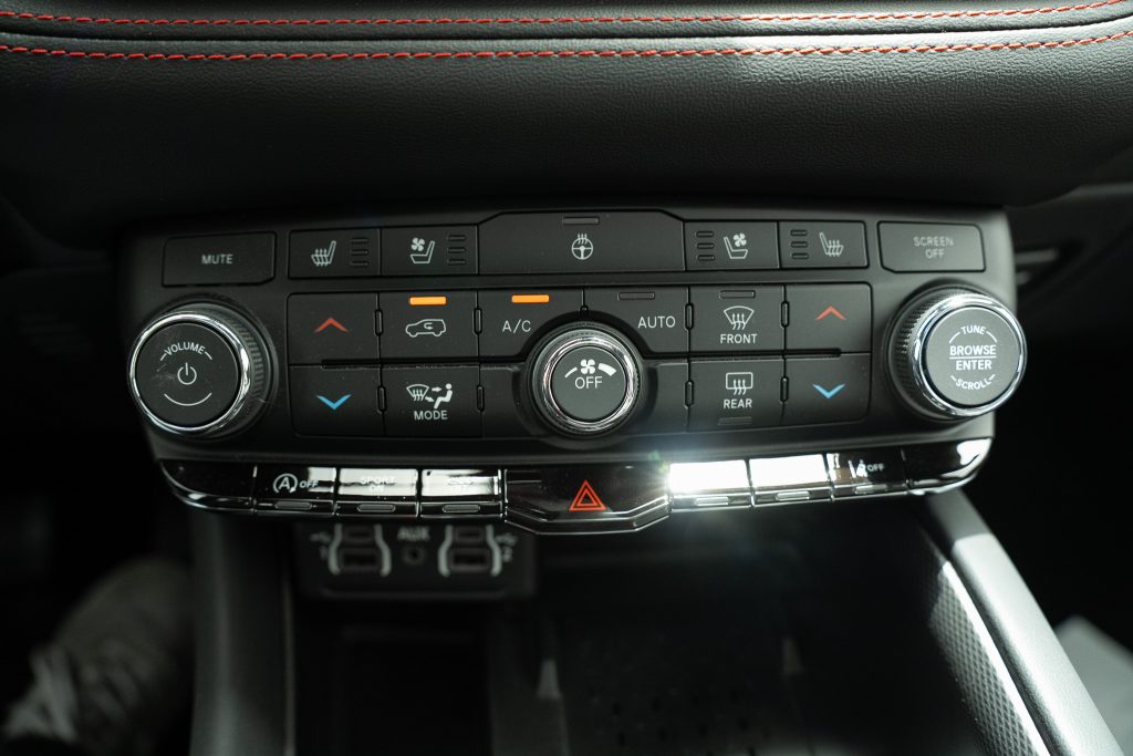 2025 DODGE DURANGO GT 3.6L AWD – FULL OPTION | GCC SPECS